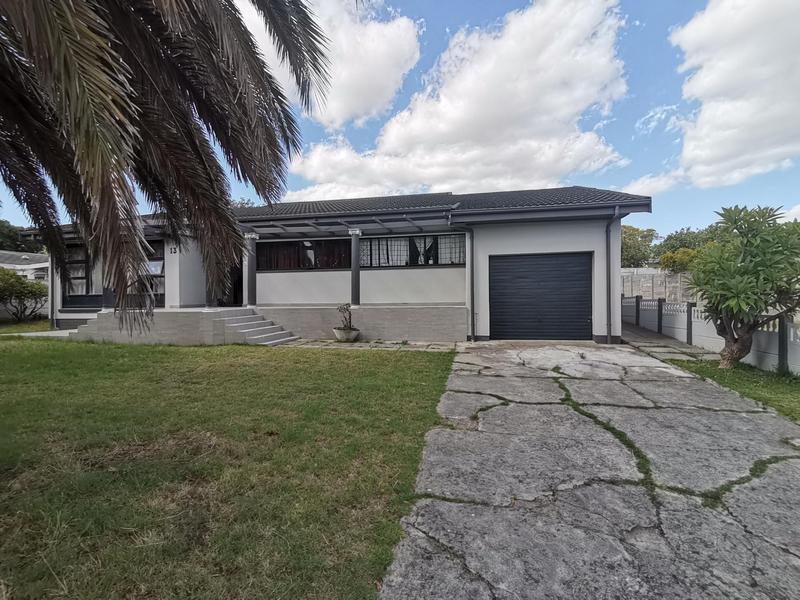 To Let 3 Bedroom Property for Rent in Oostersee Western Cape